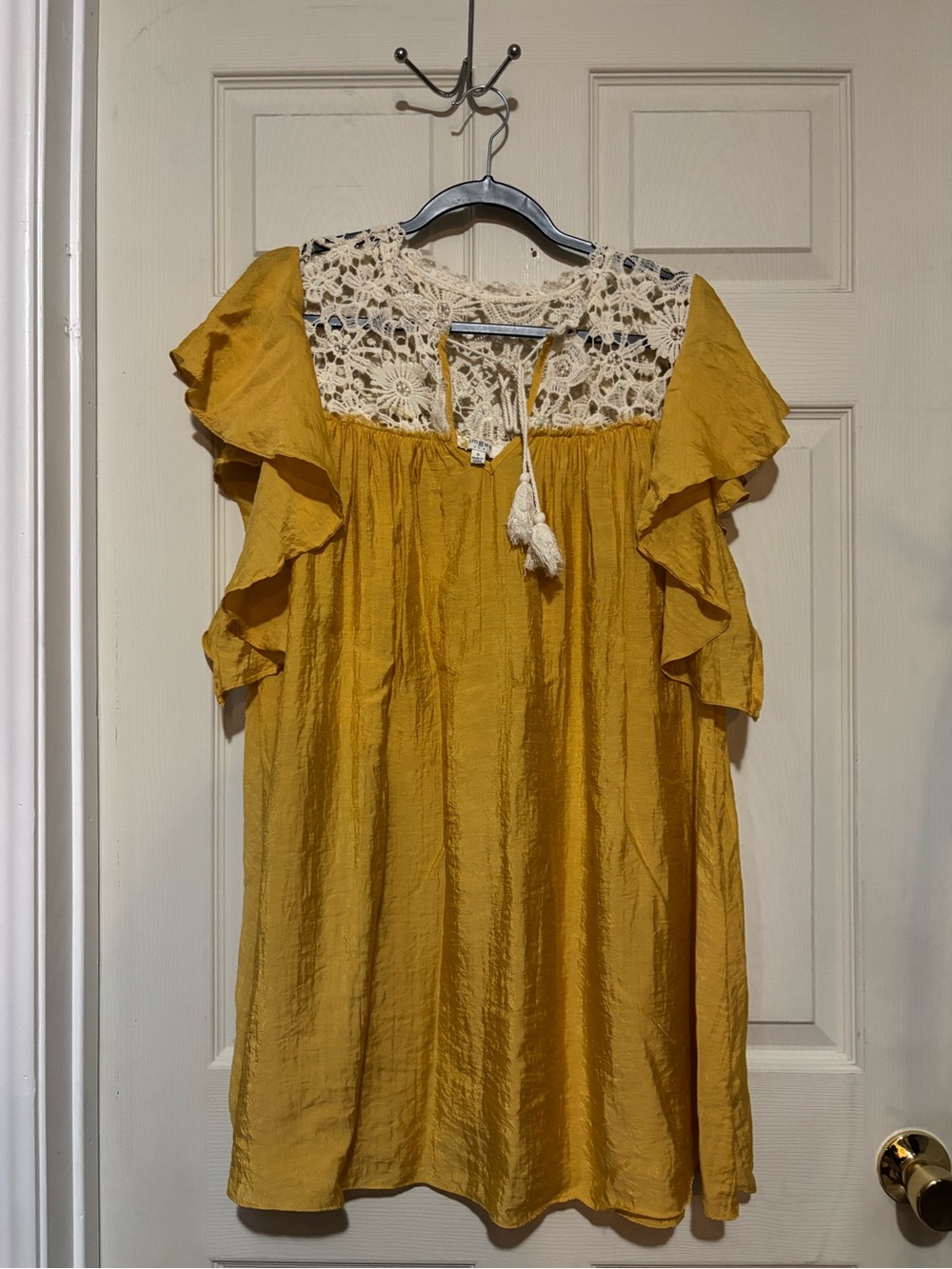 Umgee Mustard Yellow Lace Flutter Sleeve Women's Top